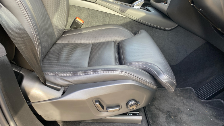 Volvo XC90 2.0 B5P [250] Ultra Dark 5dr AWD Geartronic Petrol Estate